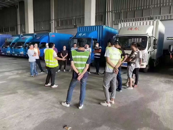 广州4.2米自带货车司机招聘推荐好项目日均700–1000元
